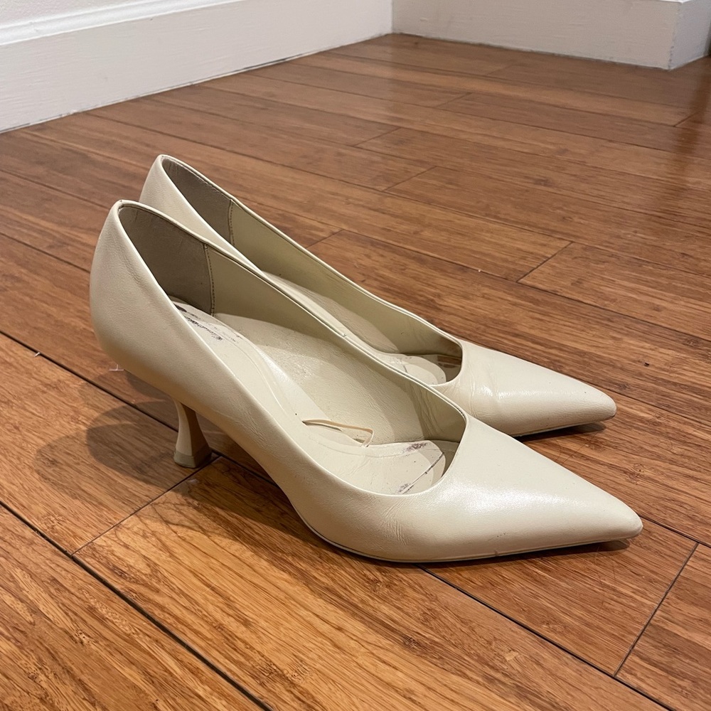 Leather Cream Pumps - Size 39